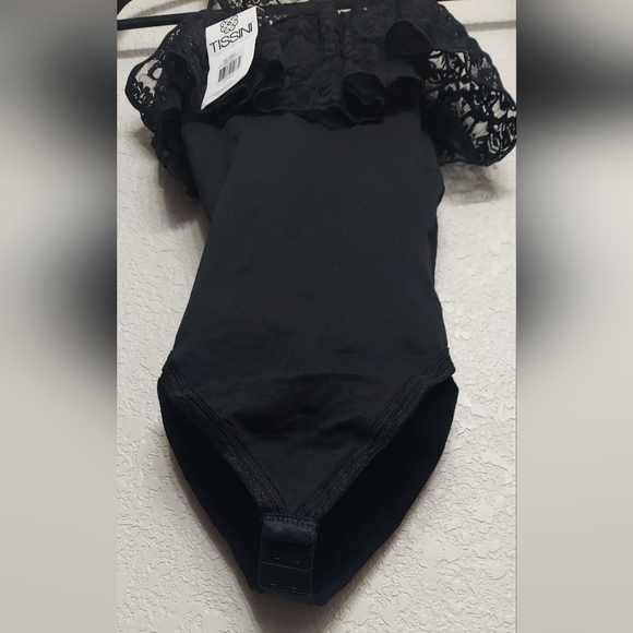 NWT TISSINI Bodysuit Shapewear - Black Lace Detailing and Lycra Body - Women's M - Picture 6 of 6